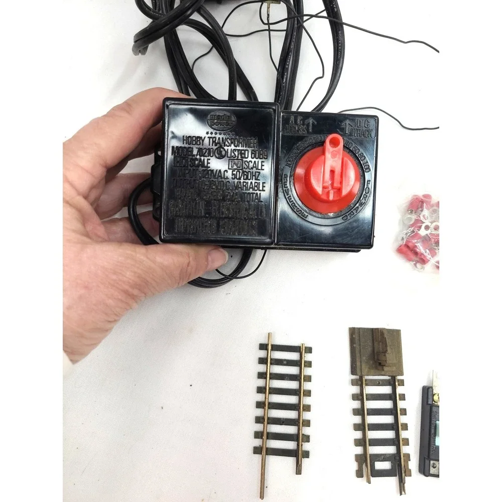 HO Scale Train‎ Accessories As Is Hobby Transformer And Misc Pieces